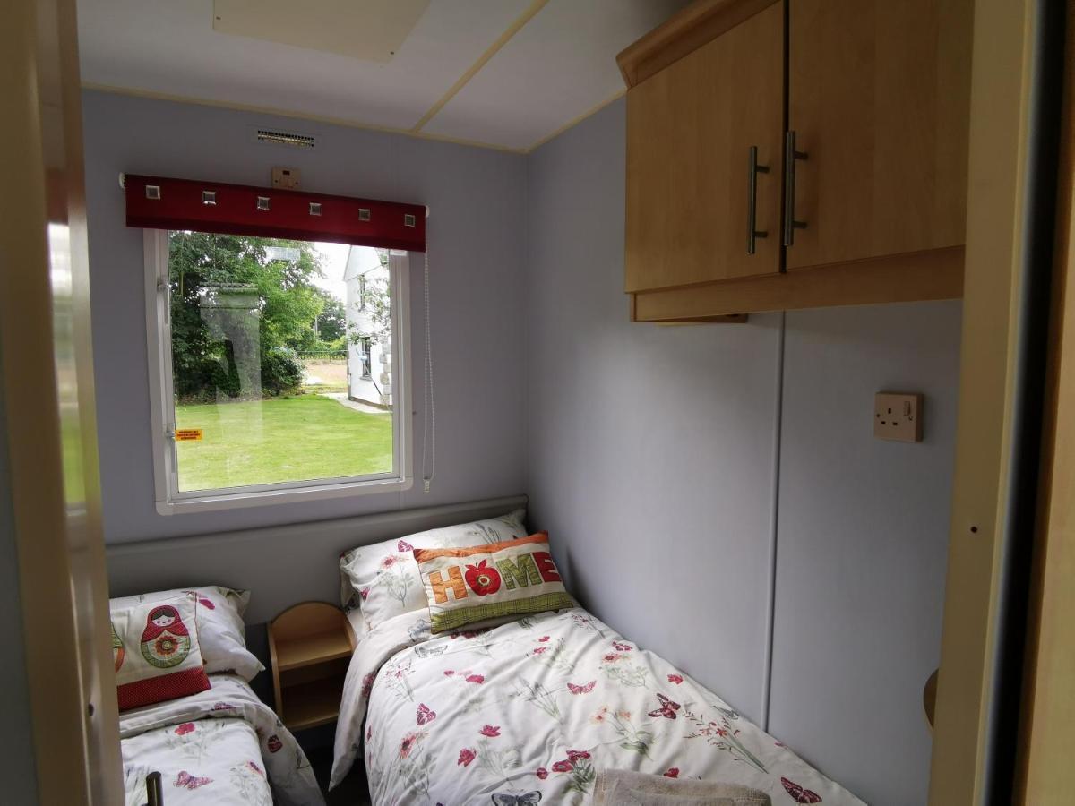 Rosebud Flower Farm Caravan Stay Countryside And Coast Penzance Eksteriør billede