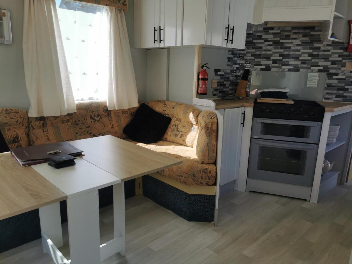 Rosebud Flower Farm Caravan Stay Countryside And Coast Penzance Eksteriør billede